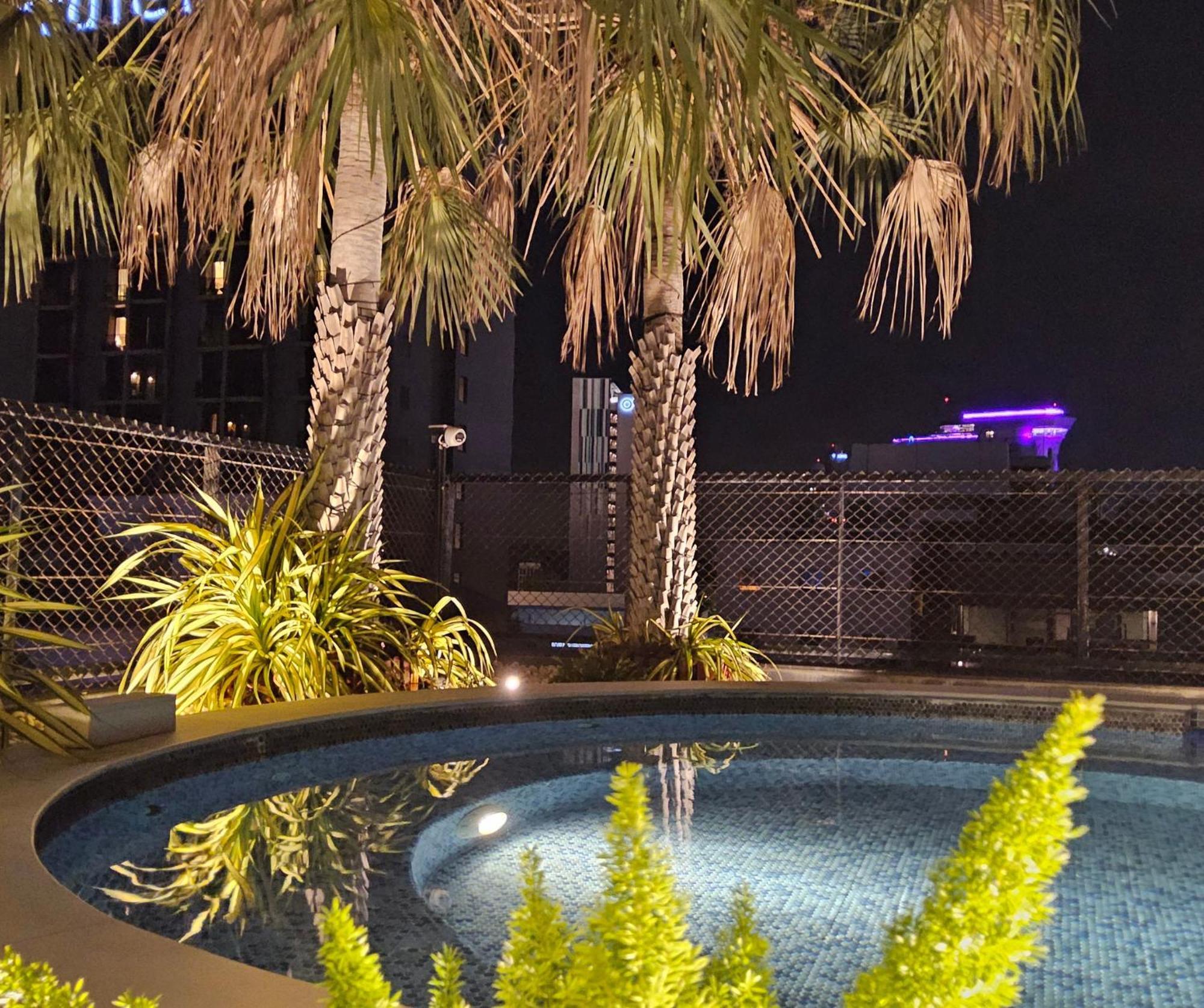 XQ Pattaya Hotel Dış mekan fotoğraf